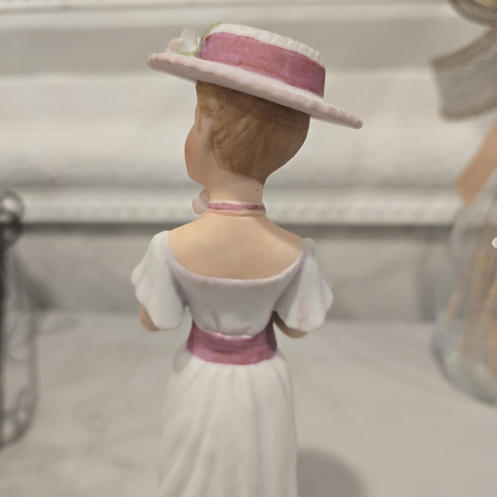 Vintage Enesco Imports Corp Victorian Porcelain Ladies Figurines - Picture 15 of 16